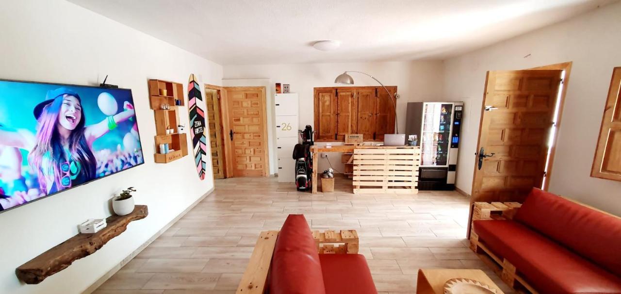 Zenia Hostel Playa Flamenca Exterior photo