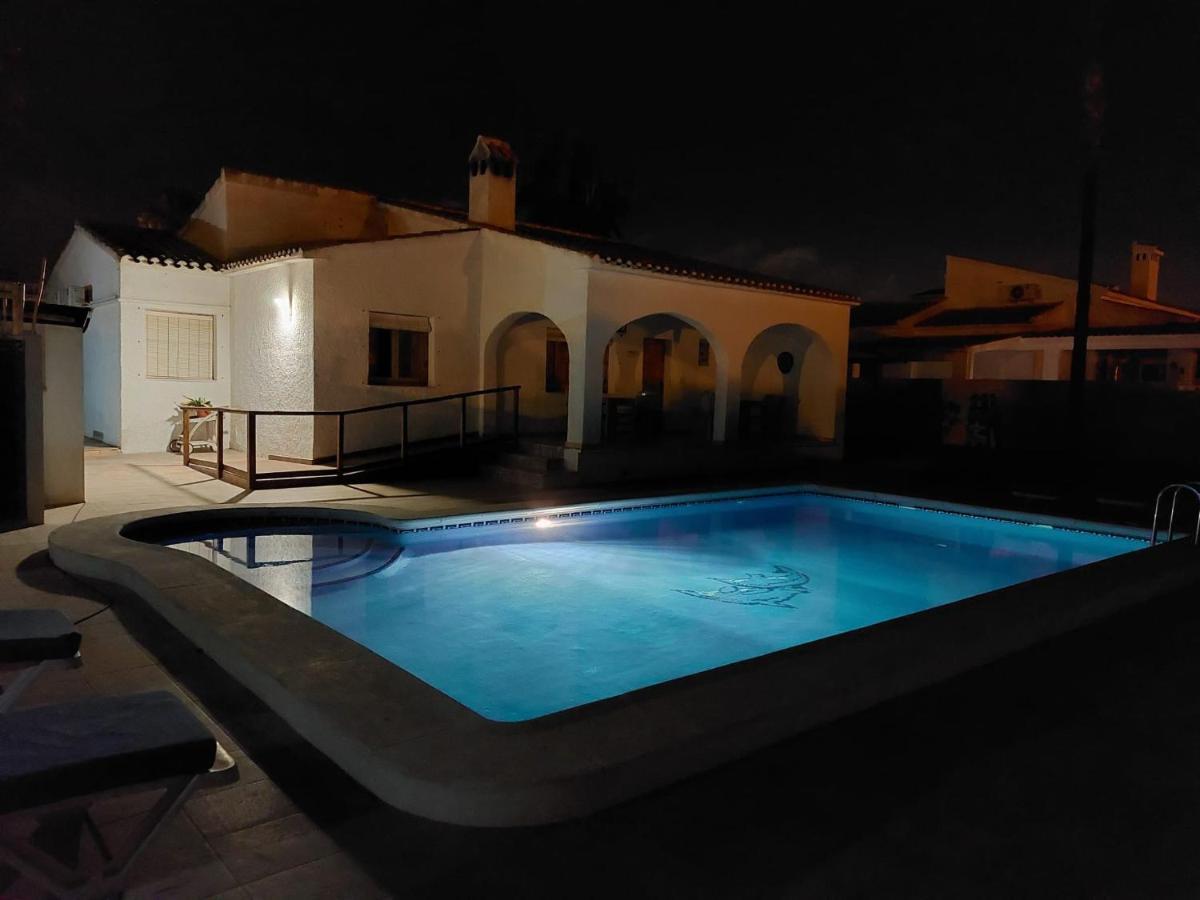 Zenia Hostel Playa Flamenca Exterior photo